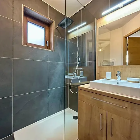 Apartment Homency - L'expression B11